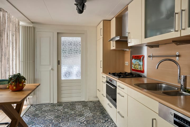 Photo 15 of Tooropstraat 24