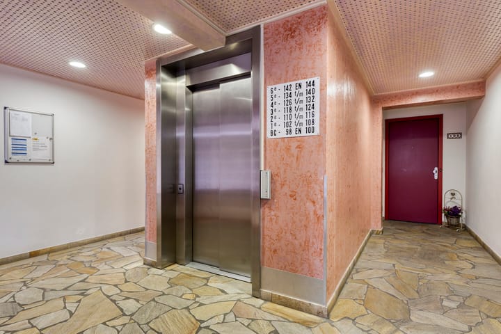 Photo 6 of Poortugaalstraat 130