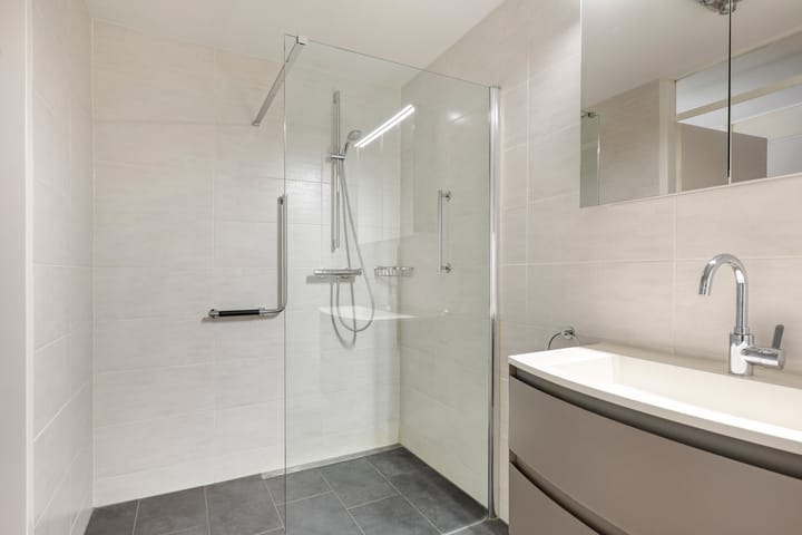 Photo 19 of Poortugaalstraat 130