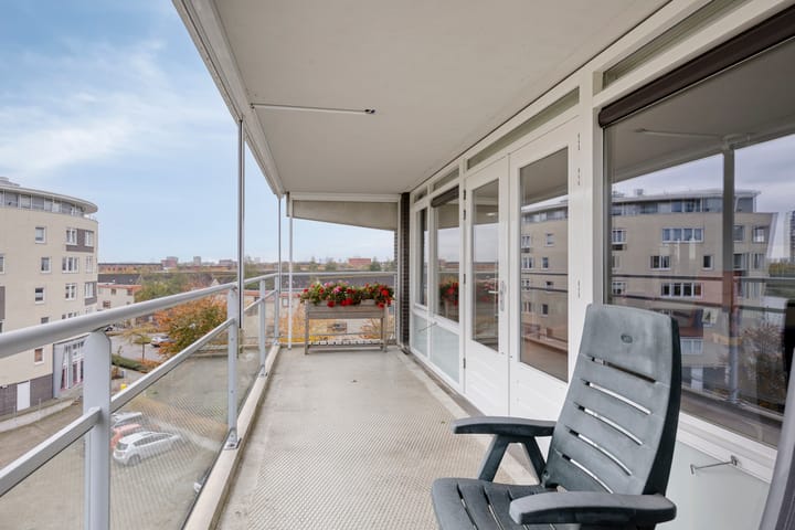 Photo 21 of Poortugaalstraat 130