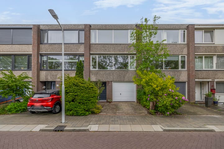 Photo 7 of Plutostraat 33