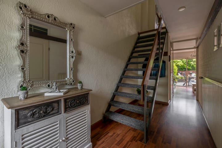 Photo 12 of Plutostraat 33