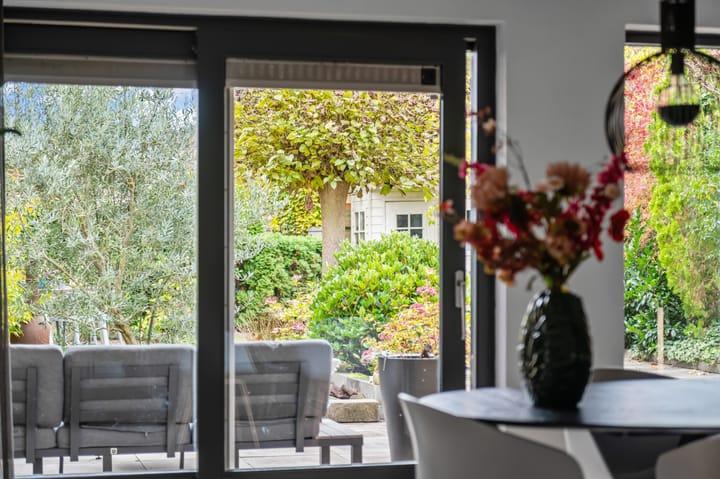 Photo 8 of Leonard Springerlaan 50