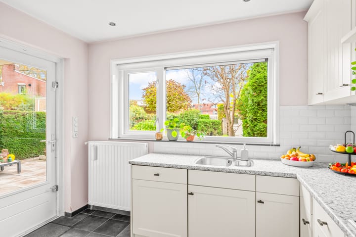 Photo 10 of Leonard Springerlaan 50