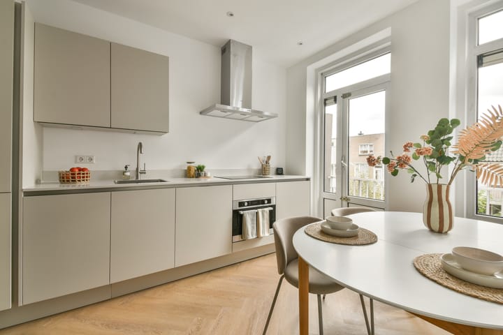 Photo 8 of Adelaarsweg 27-1