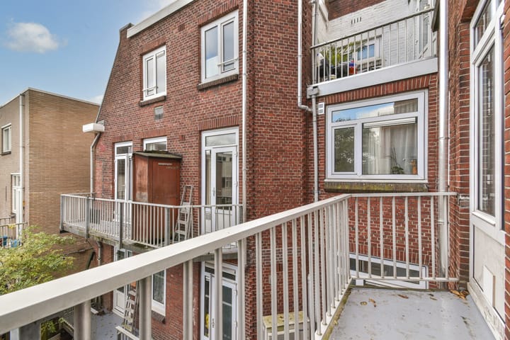 Photo 10 of Adelaarsweg 27-1