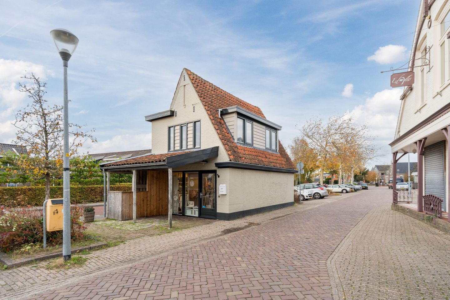 View photo 4 of Dorpsstraat 597