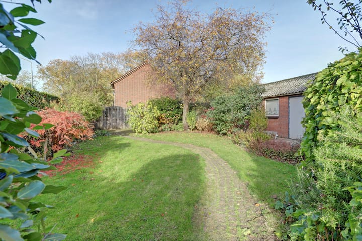 Photo 47 of Koning Haakonstraat 2