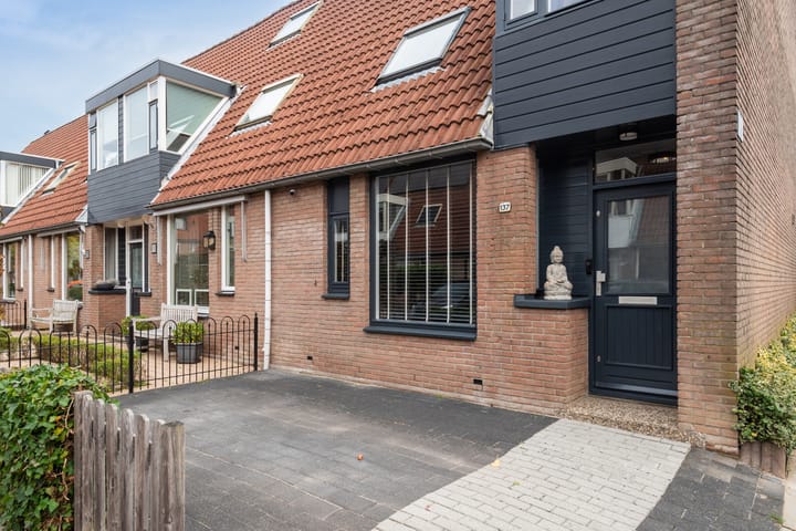 Foto 31 van Koolmees 137