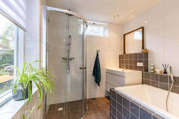 Foto 27 van Helper Brink 46