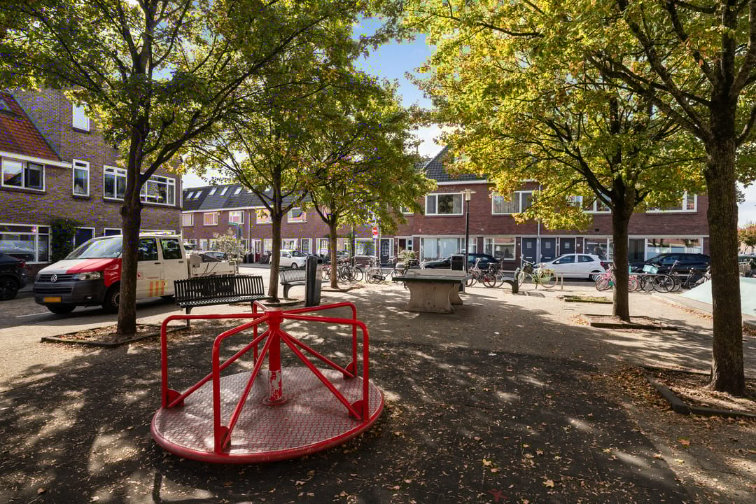 Photo 28 of Adelboldstraat 52