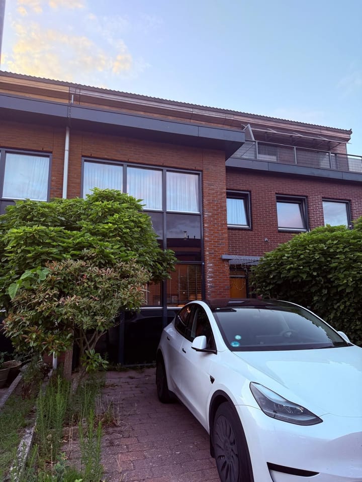 Foto 10 van Delacroixstraat 11