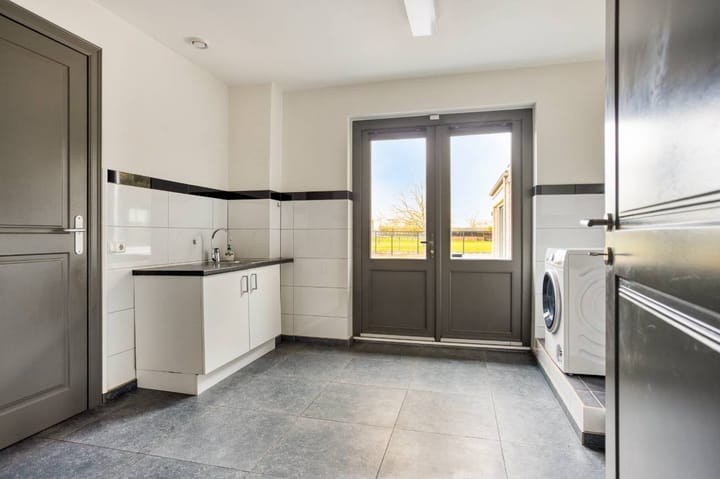 Photo 42 of Koeweide 48