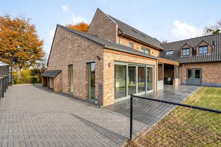 Photo 47 of Koeweide 48