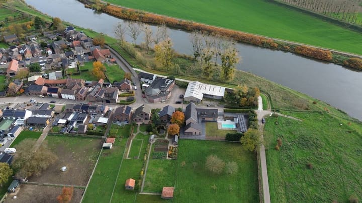 Photo 48 of Koeweide 48