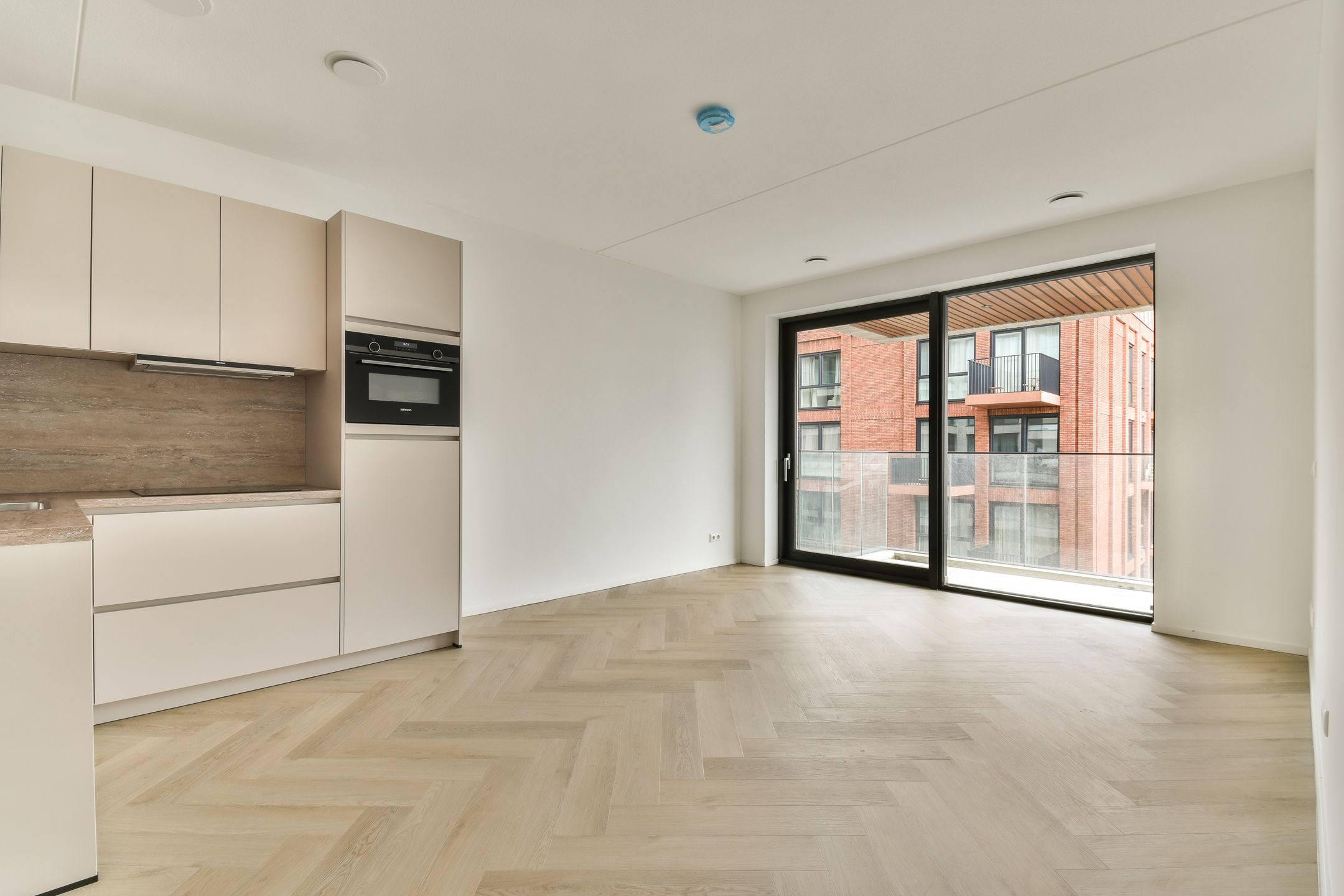 Photo 6 of Grasweg 414