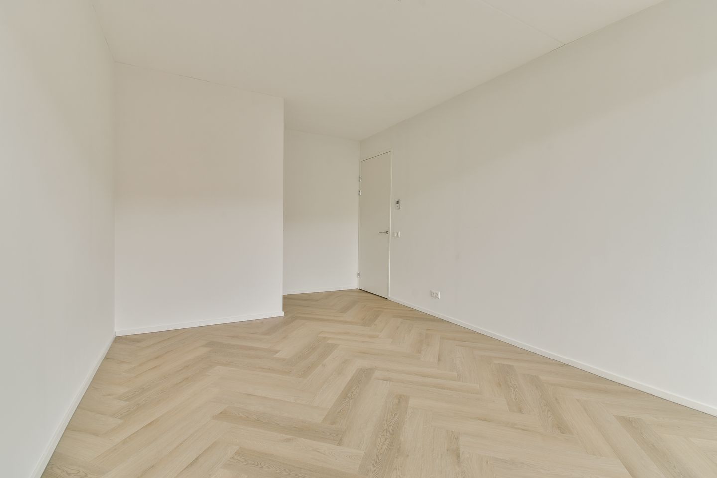 Photo 10 of Grasweg 414