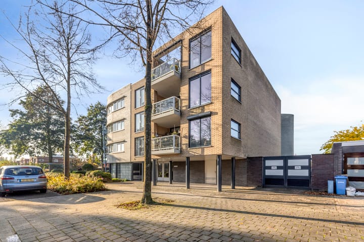 Foto 3 van Commissarislaan 102