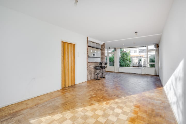 Photo 7 of Professor Van der Waalslaan 16