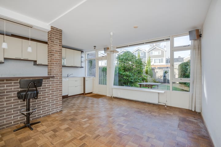 Photo 8 of Professor Van der Waalslaan 16