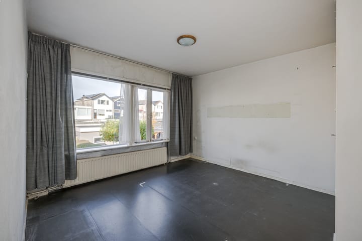 Photo 15 of Professor Van der Waalslaan 16