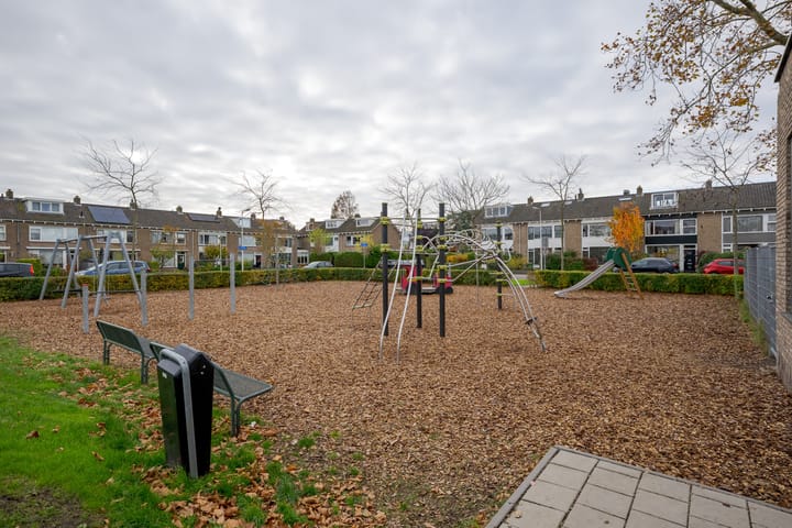 Photo 30 of Professor Van der Waalslaan 16