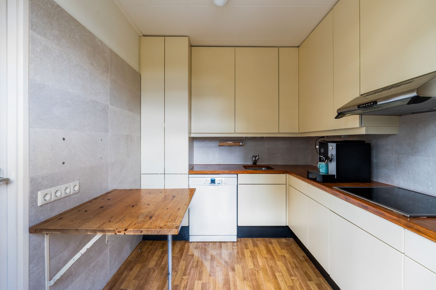 Photo 10 of Karel Doormanlaan 38