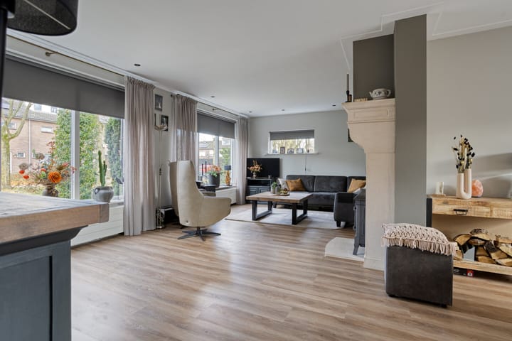 Foto 5 van Van der Duyn van Maasdamstraat 30