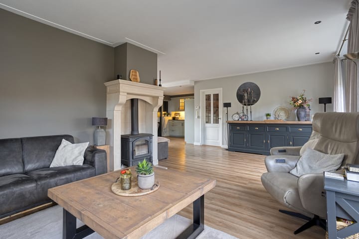 Foto 7 van Van der Duyn van Maasdamstraat 30