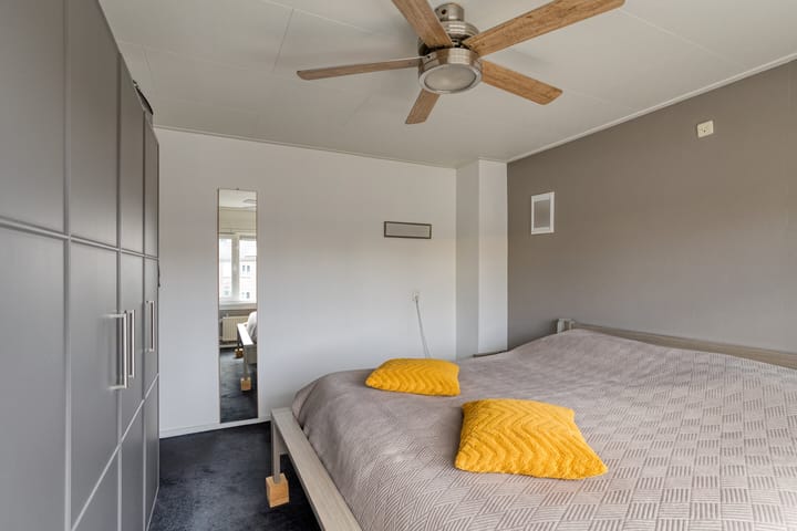 Foto 19 van Van der Duyn van Maasdamstraat 30