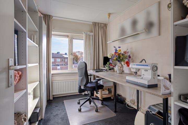 Foto 20 van Van der Duyn van Maasdamstraat 30