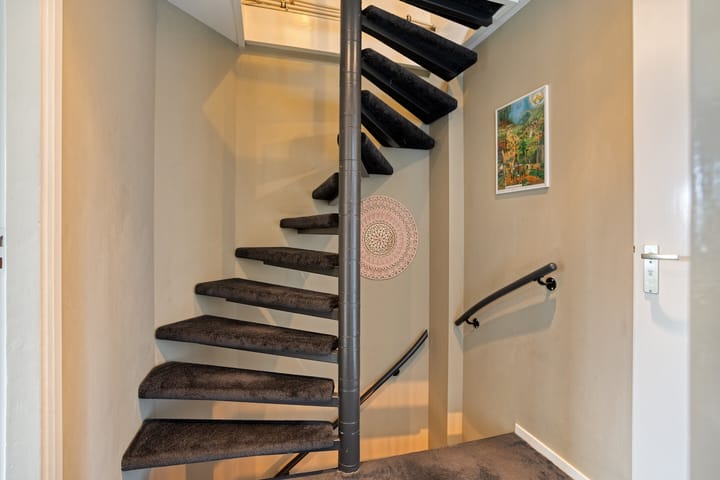 Foto 25 van Van der Duyn van Maasdamstraat 30