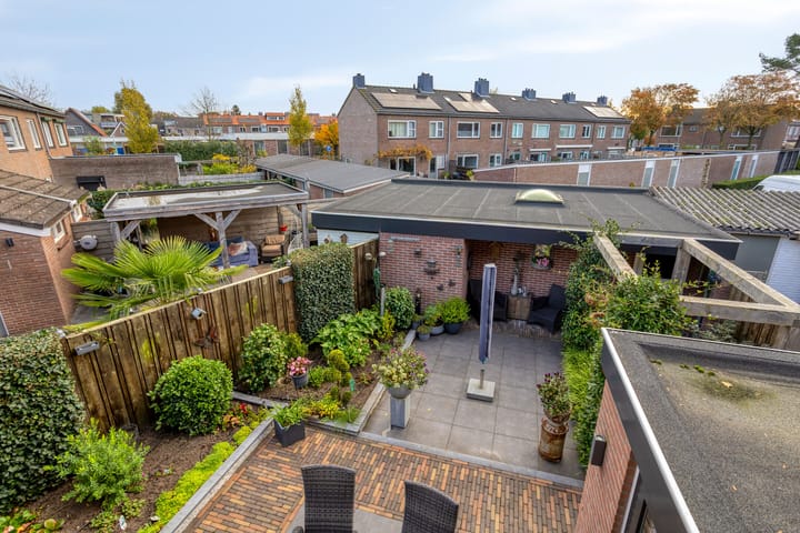 Foto 33 van Van der Duyn van Maasdamstraat 30