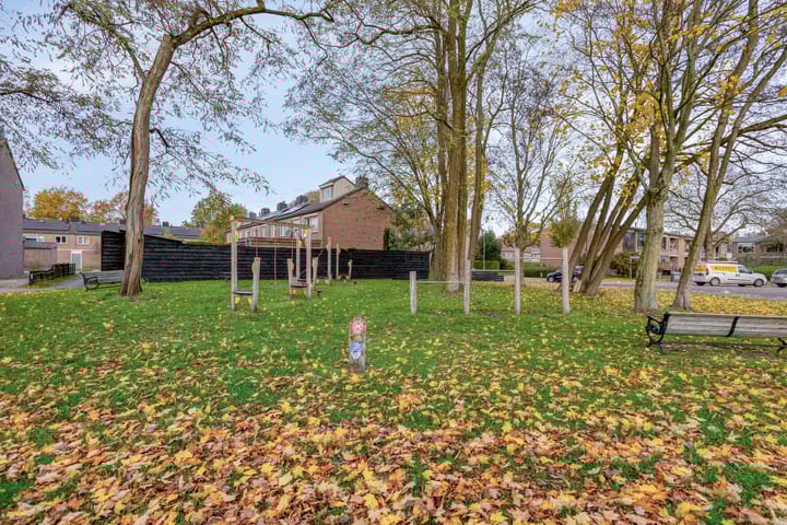 Foto 41 van Van der Duyn van Maasdamstraat 30