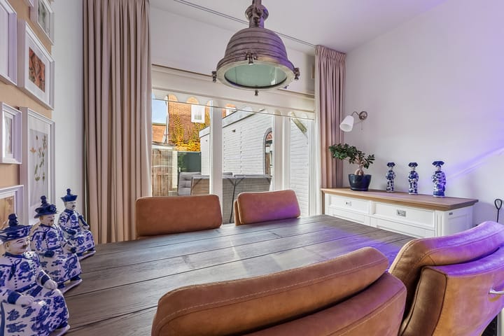 Foto 13 van Van 't Hoffstraat 29