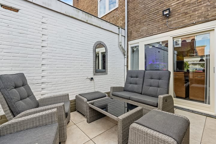 Foto 31 van Van 't Hoffstraat 29