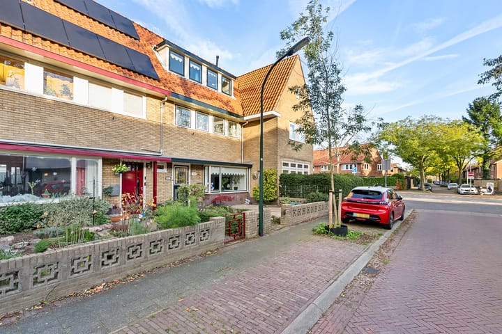 Foto 33 van Van 't Hoffstraat 29