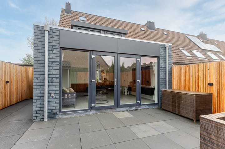 Photo 34 of Reaal 52