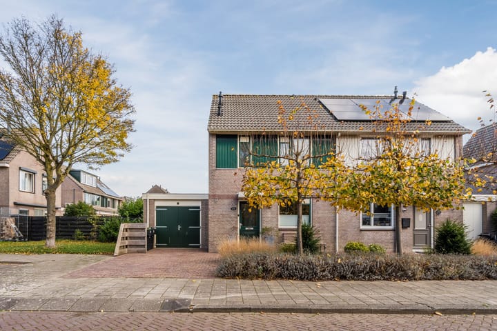 Photo 2 of Haagwinde 24