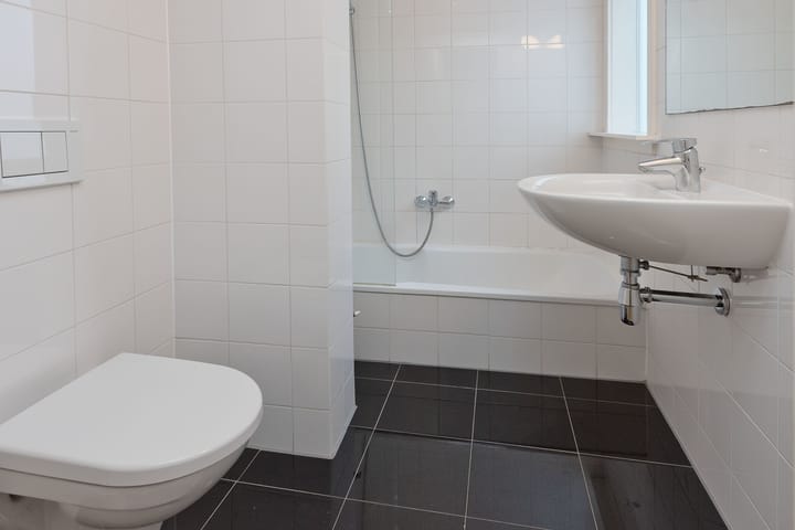 Photo 10 of Spuistraat 330-1