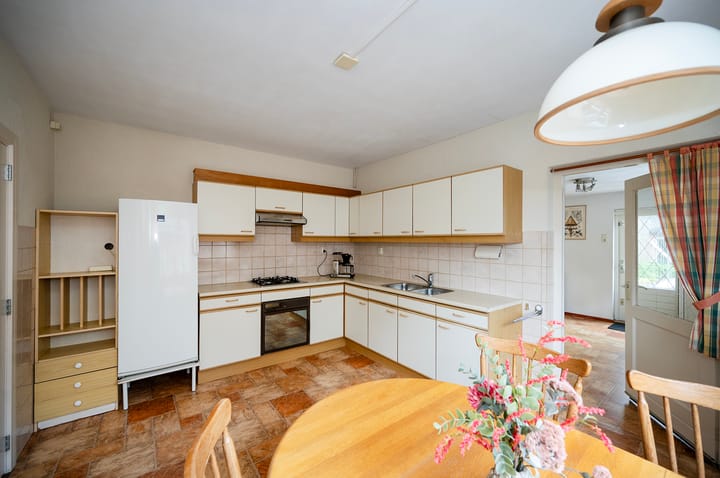 Photo 12 of Westeinde 25