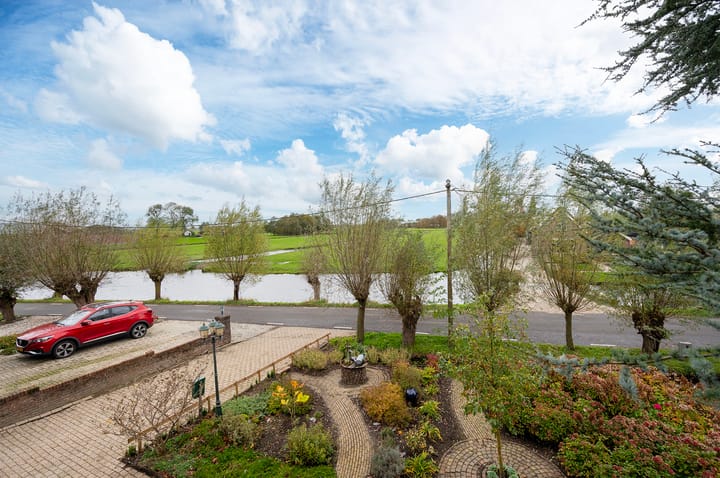 Photo 25 of Westeinde 25