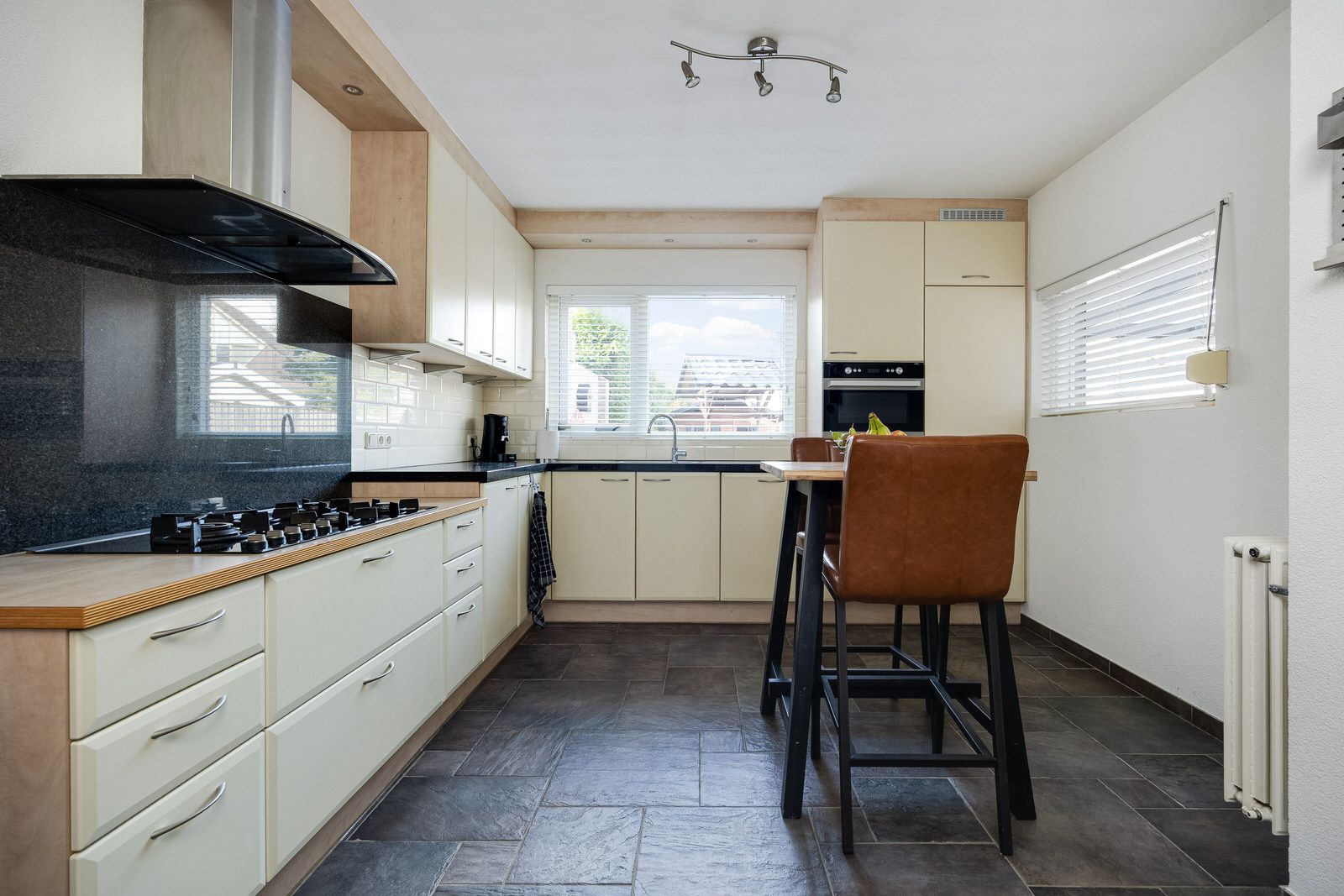 Foto 18 van Willibrordusweg 39