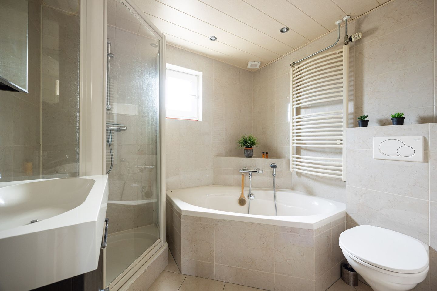 Foto 34 van Willibrordusweg 39