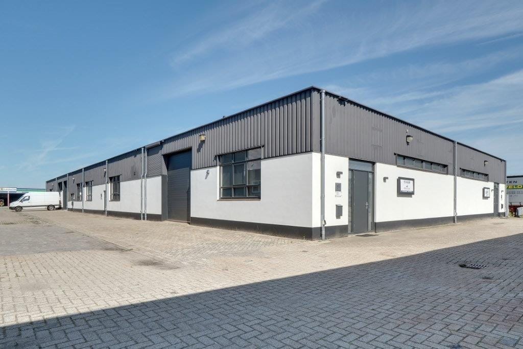 View photo 4 of Ambachtsweg 9