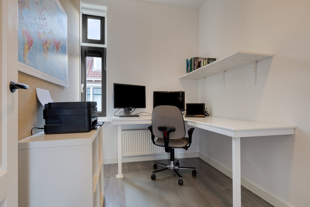 Photo 38 of Oranjestraat 53