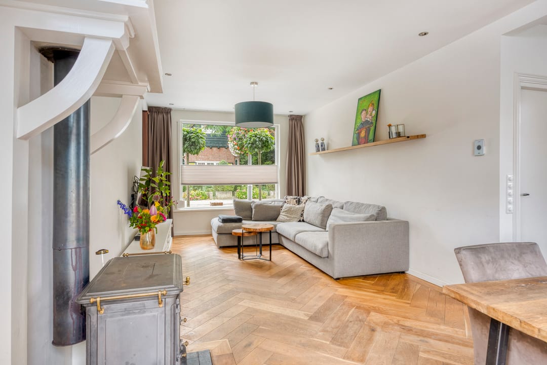 Photo 7 of Adelstraat 25