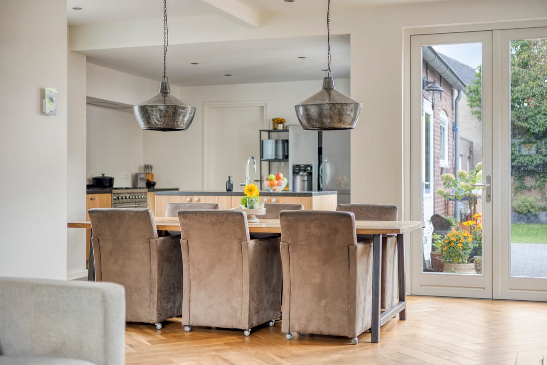 Photo 11 of Adelstraat 25