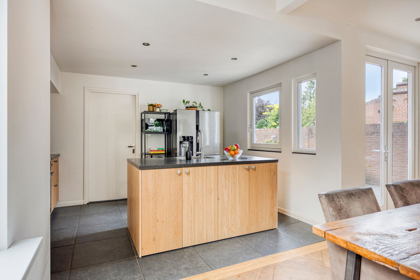 Photo 14 of Adelstraat 25