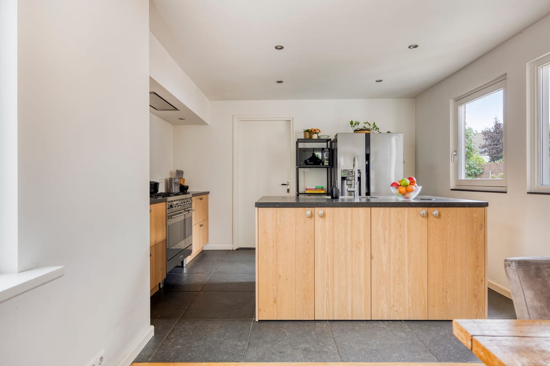 Photo 16 of Adelstraat 25